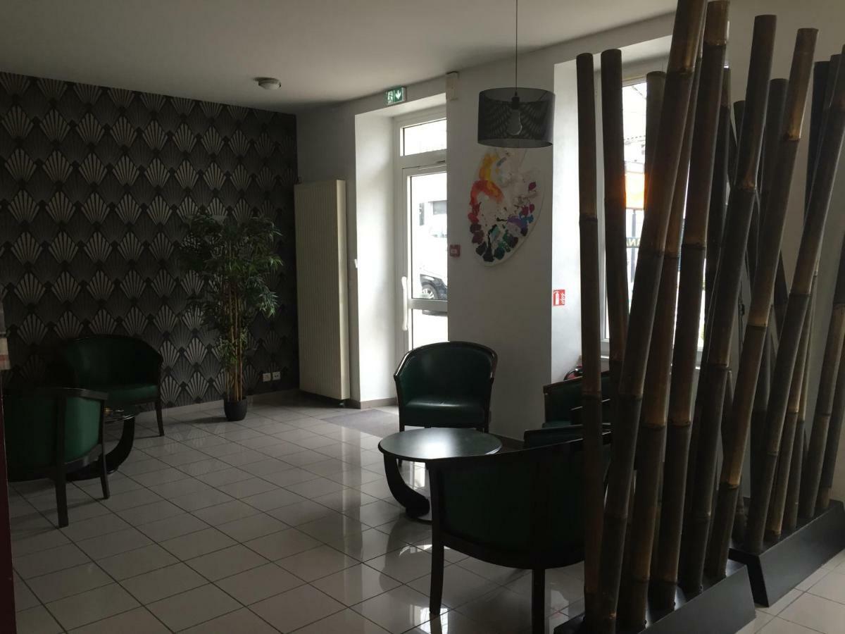 Hotel Restaurant La Boule D'Or 巴伯济约 外观 照片